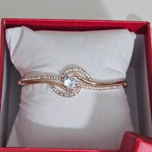 Royal radiance zircona heart