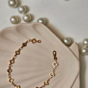 Softshine Silverdust Golden Clovers